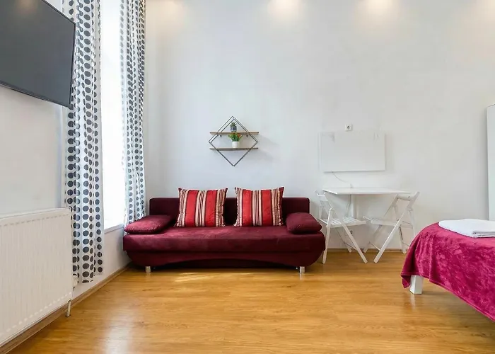 Affordable Stay, 3 Near Wiener Stadthalle Apartment *