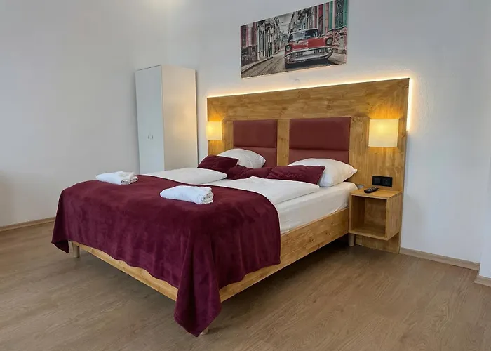 Affordable Stay, 3 Near Wiener Stadthalle Apartment Vienna