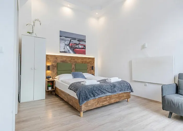 Affordable Stay, 3 Near Wiener Stadthalle Apartment Vienna