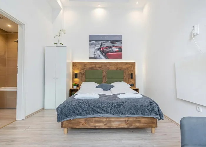 Affordable Stay, 3 Near Wiener Stadthalle Apartment *