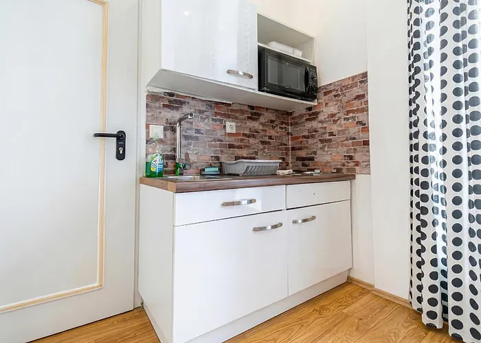 Apartment Affordable Stay, 3 Near Wiener Stadthalle Vienna
