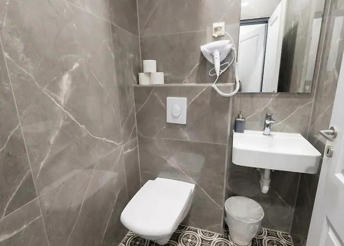 Affordable Stay, 3 Near Wiener Stadthalle Vienna